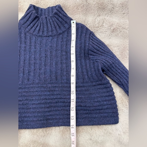Sarah Pacini Ribbed Indigo Cropped Knit Sweater OS - Picture 8 of 11